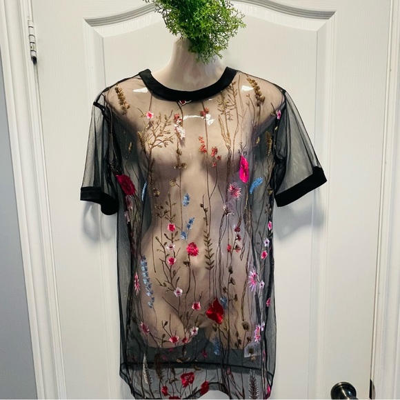 🌸3 for $30 NWT Fashion Nova Daisies  Mesh Floral Tops Embroidery Size S sheer - Picture 12 of 17